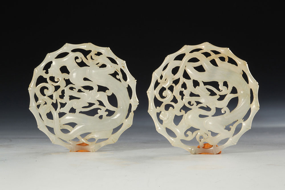 White jade ornament with engraved dragon and bamboo design. (Two pieces with one number), Southern Song Dynasty